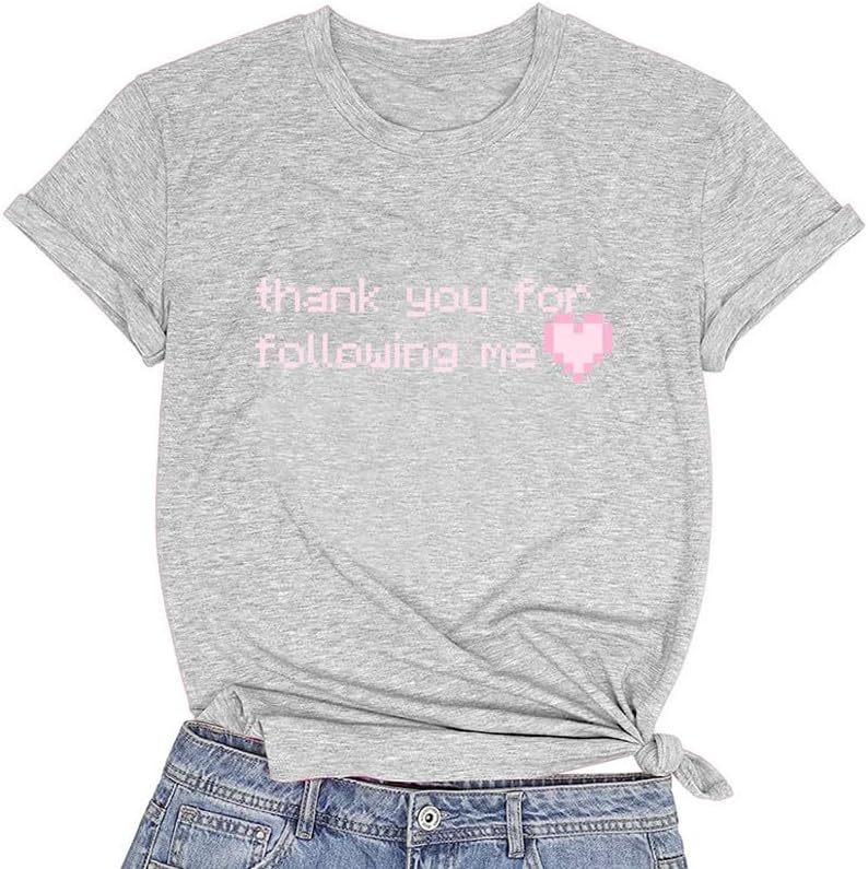 CORIRESHA Camiseta casual de verano con estampado de letras y cuello redondo para mujer