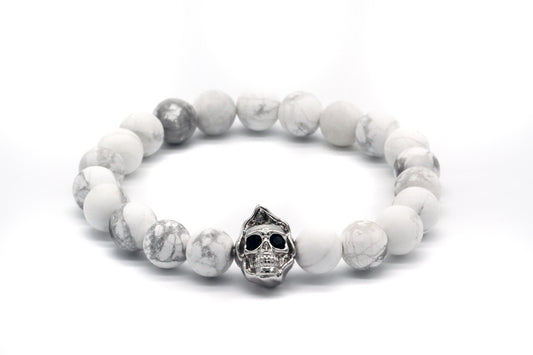 Pulsera de calavera con cuentas de howlita blanca mate de 8 mm 