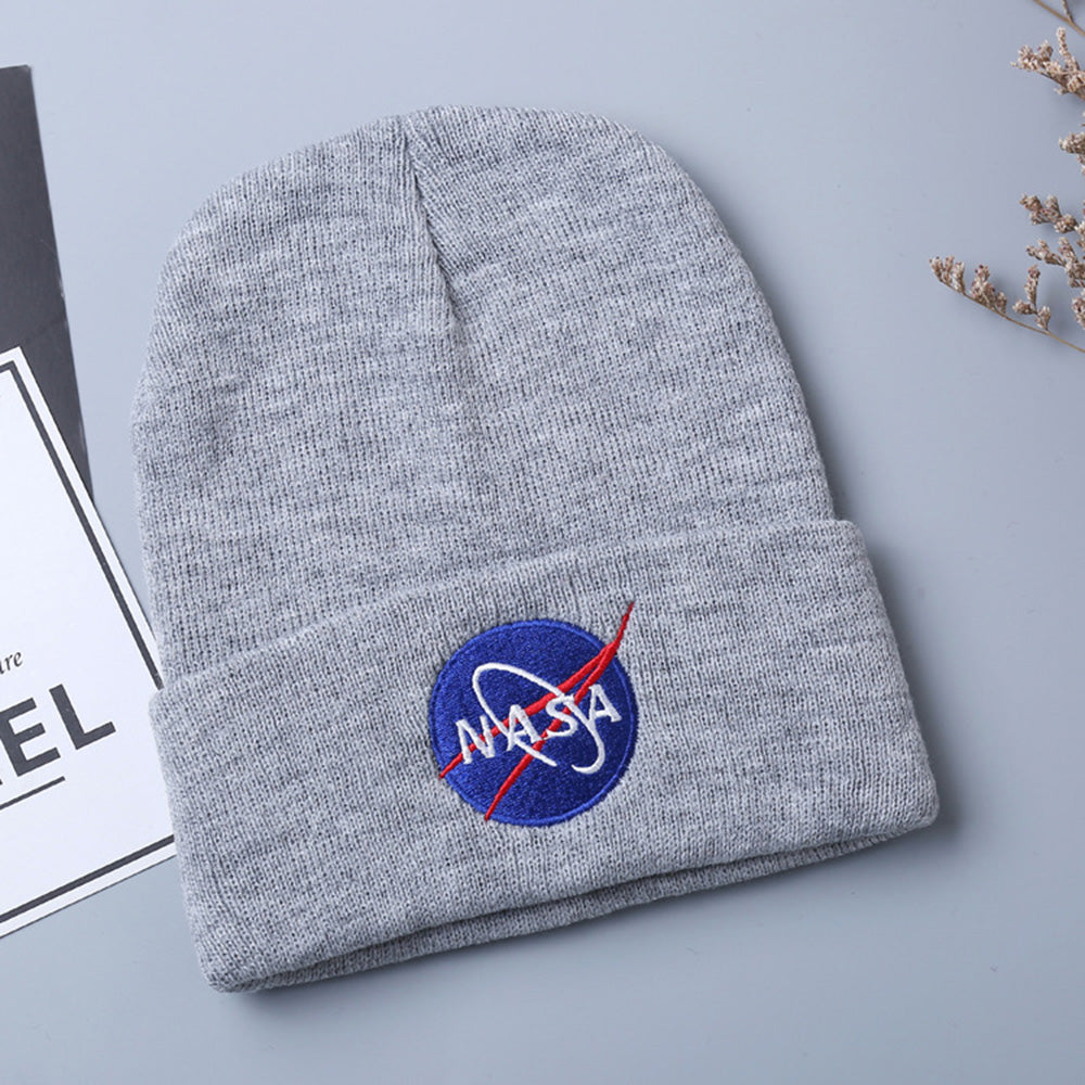 Gorro de punto bordado CORIRESHA NASA